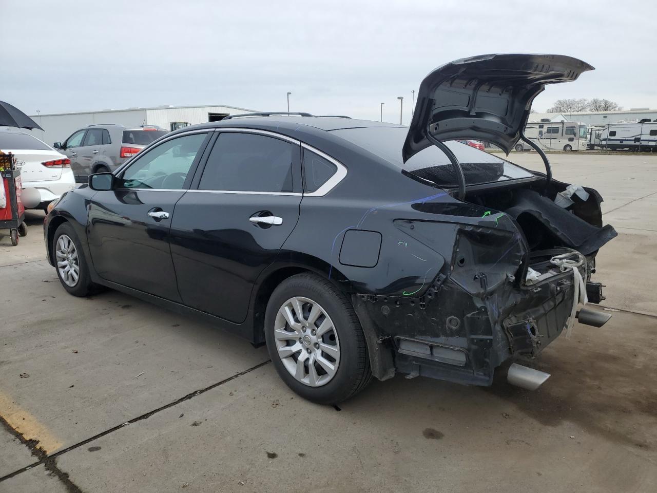 2016 Nissan Altima VIN 1N4AL3AP4GC163001 Copart auction photo, rear end damage thumbnail 2