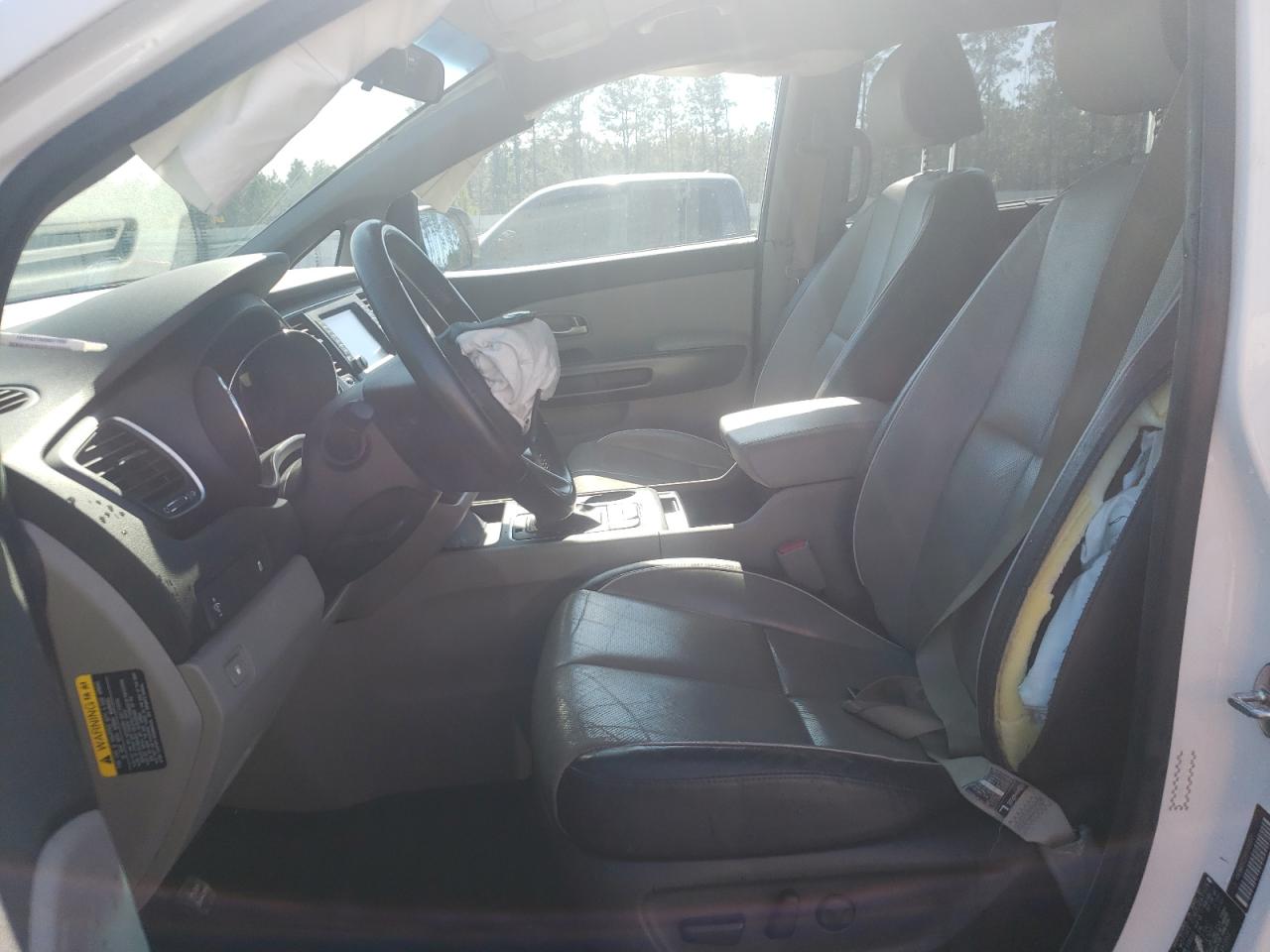 2017 KIA Sedona VIN KNDMB5C18H6331057 Copart auction photo, front end / side damage thumbnail 7