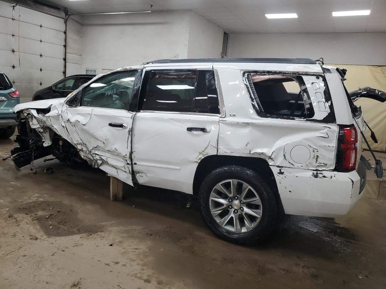 2016 Chevrolet Tahoe VIN 1GNSKAKC2GR454134 Copart auction photo, rollover damage thumbnail 2
