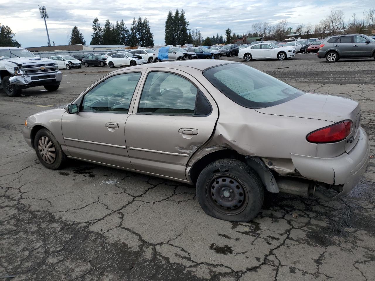 1996 Ford Contour VIN 3FALP6535TM129390 Copart auction photo, all over damage thumbnail 2