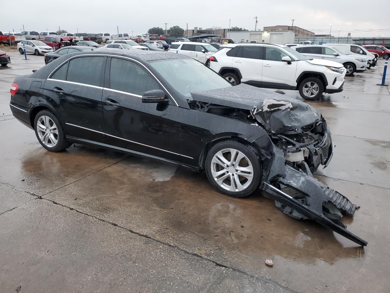 2010 Mercedes-Benz E-klasse VIN WDDHF5GB7AA243649 Copart auction photo, front end / side damage thumbnail 4
