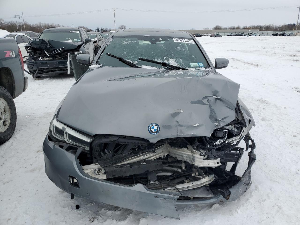 2023 BMW 5er VIN WBA33AG07PCN00209 Copart auction photo, front end damage thumbnail 5