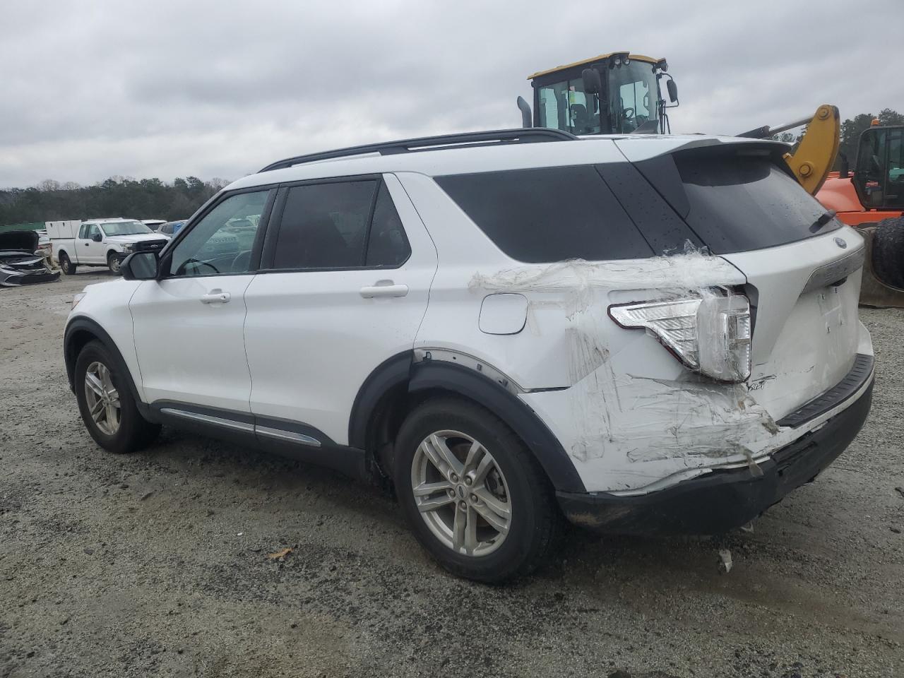 2023 Ford Explorer VIN 1FMSK7DH2PGA86632 Copart auction photo, rear end / side damage thumbnail 2