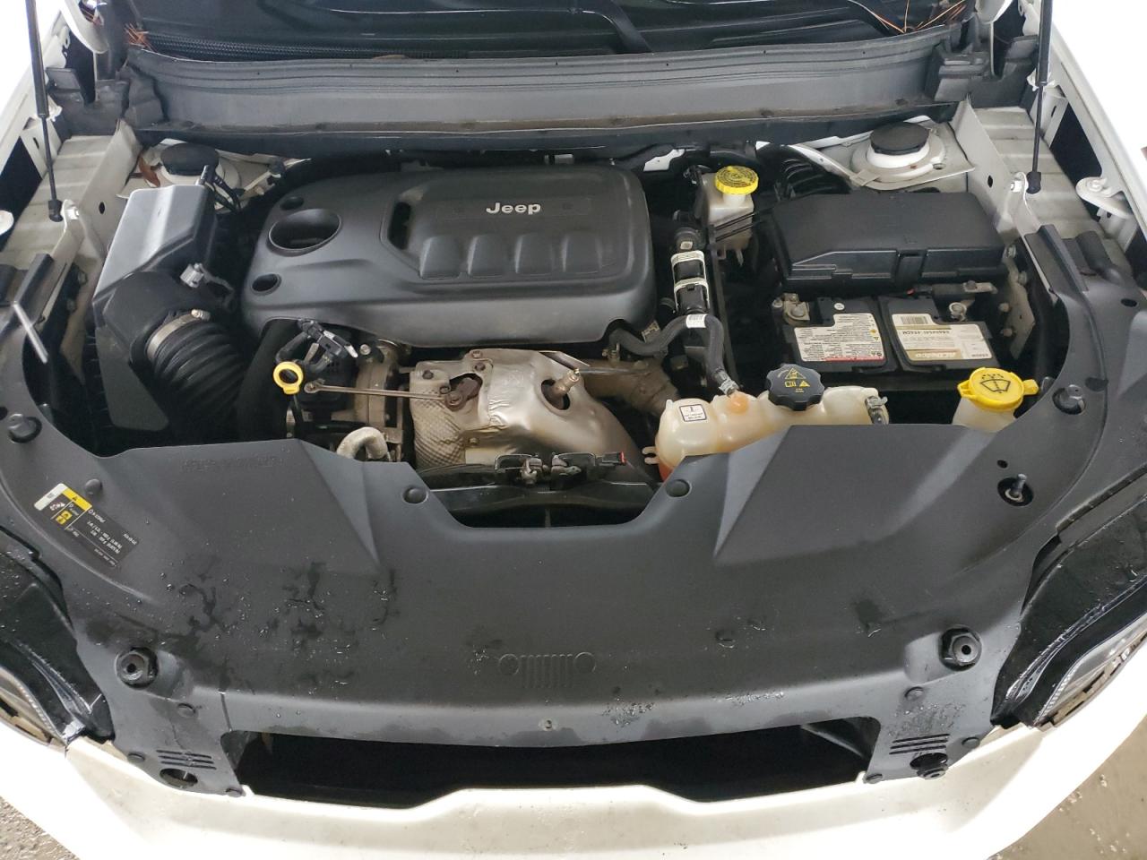 2019 Jeep Grand Cherokee VIN 1C4PJMDN7KD180128 Copart auction photo, side / front end damage thumbnail 12