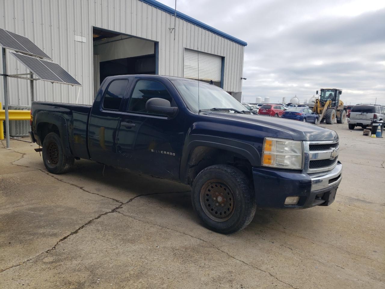 2011 Chevrolet Silverado VIN 1GCRKSE32BZ164512 Copart auction photo, all over / mechanical damage thumbnail 4