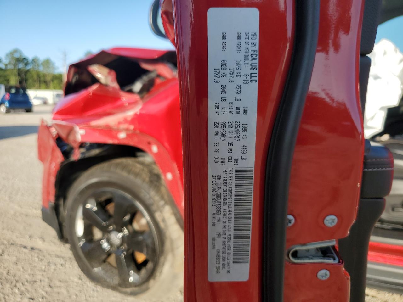 2018 Jeep Compass VIN 3C4NJCBB3JT438969 Copart auction photo, front end damage thumbnail 15