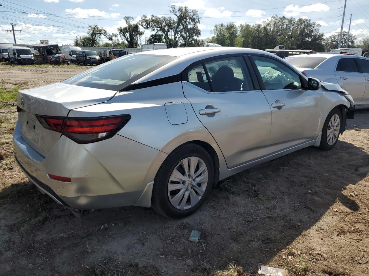 2020 Nissan Sentra VIN 3N1AB8BVXLY220605 Copart auction photo, front end damage thumbnail 3