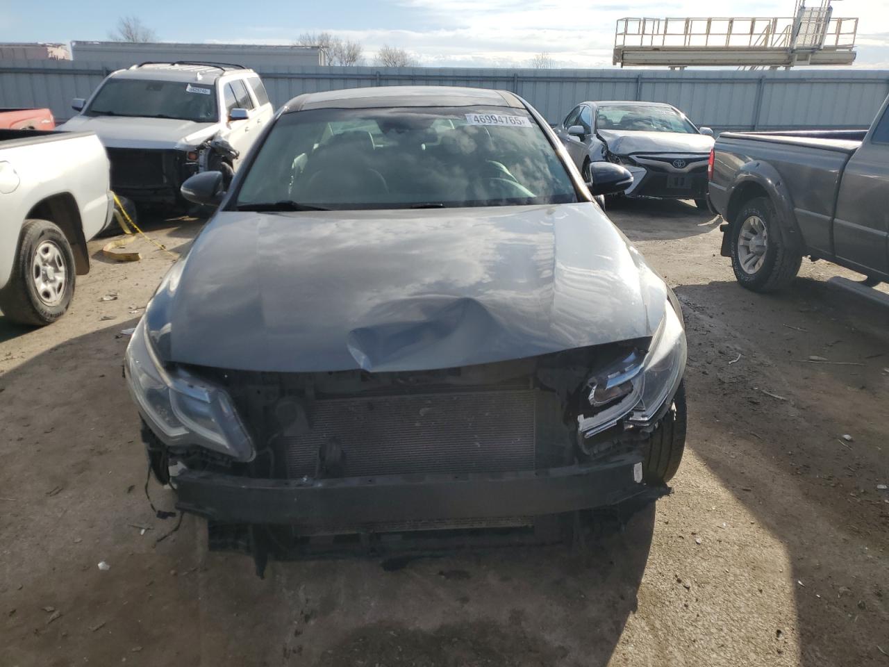 2019 KIA Optima VIN 5XXGT4L30KG377044 Copart auction photo, front end / side damage thumbnail 5