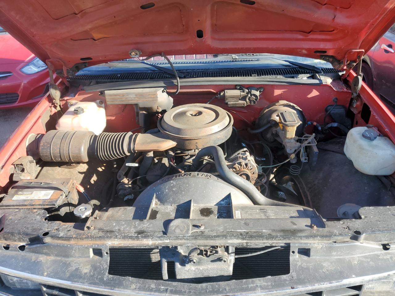 1988 Chevrolet GMT-400 VIN 2GCFC24K6J1292042 Copart auction photo, all over / vandalism damage thumbnail 12