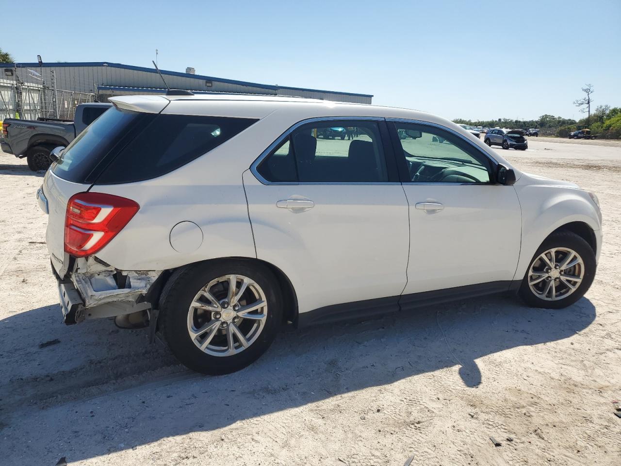 2016 Chevrolet Equinox VIN 2GNFLEEK2G6304318 Copart auction photo, rear end damage thumbnail 3