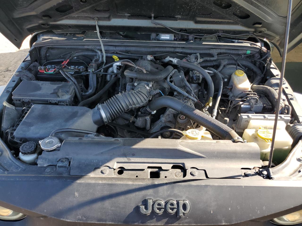 2010 Jeep Wrangler VIN 1J4BA3H14AL183241 Copart auction photo, rear end damage thumbnail 11