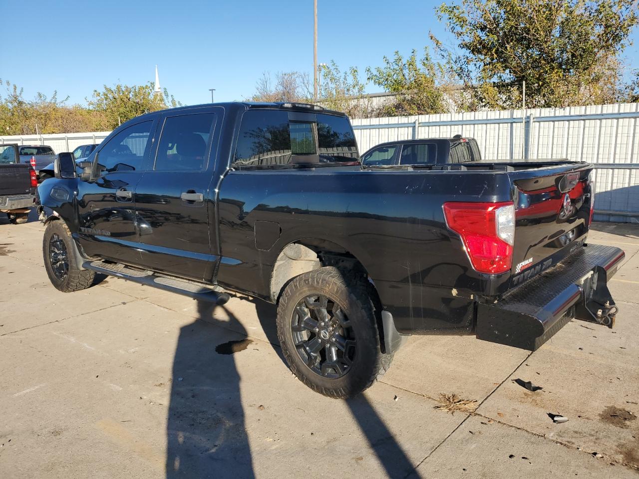 2018 Nissan Titan VIN 1N6BA1F48JN520938 Copart auction photo, front end / minor dent/scratches damage thumbnail 2