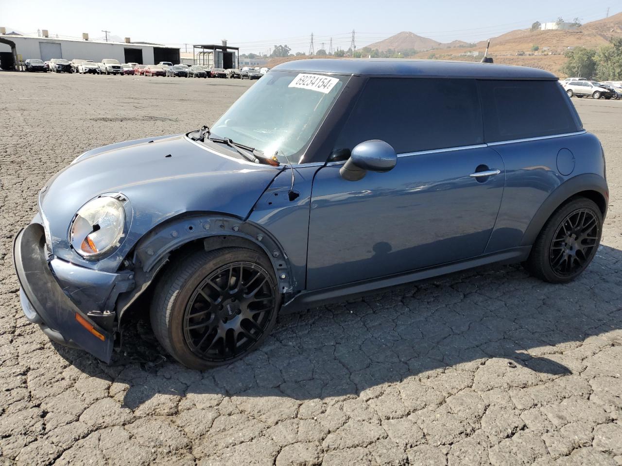 2011 MINI Cooper VIN WMWSU3C52BT096895
