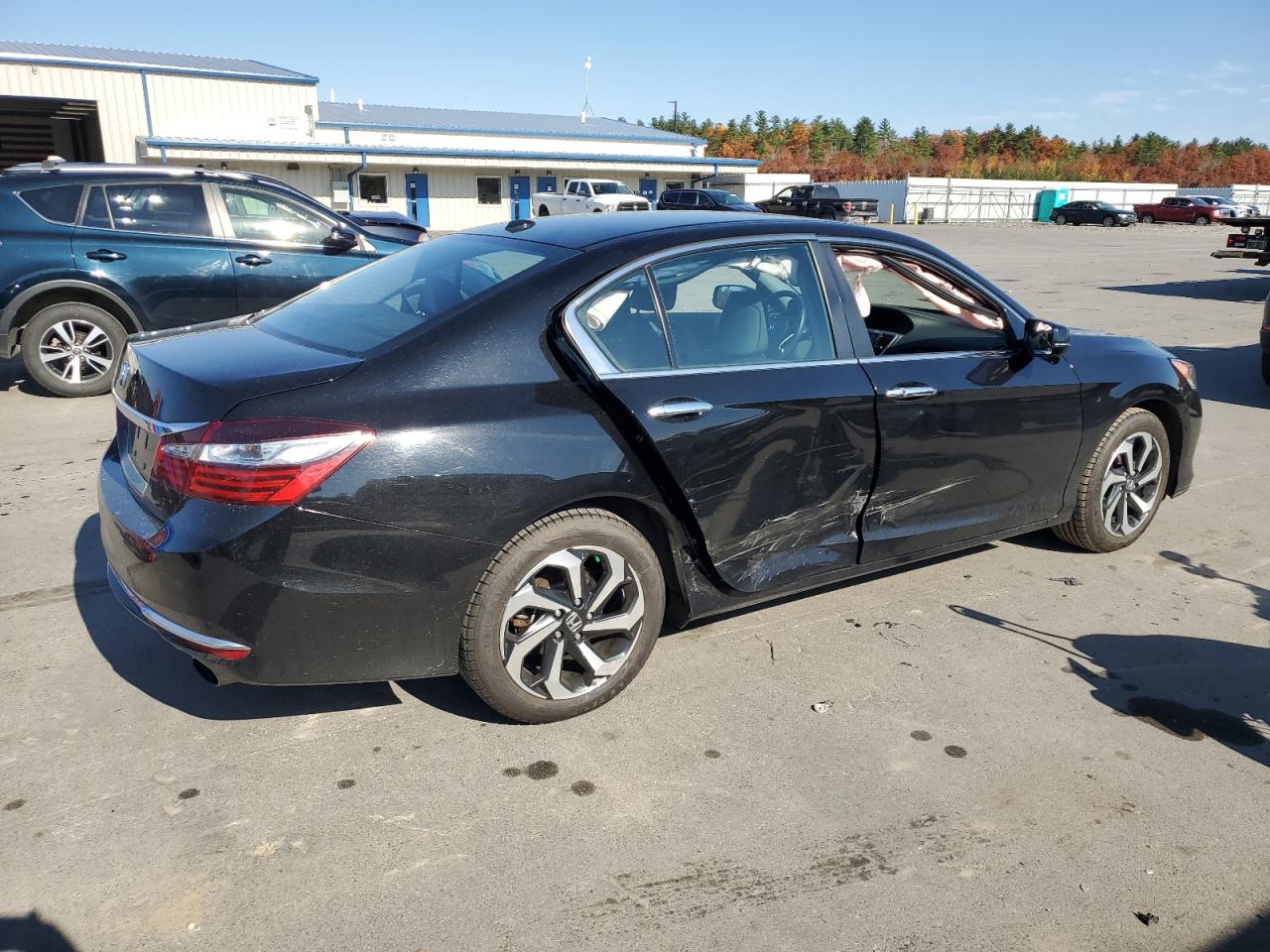 2016 Honda Accord VIN 1HGCR2F85GA132981 Copart auction photo, side damage thumbnail 3