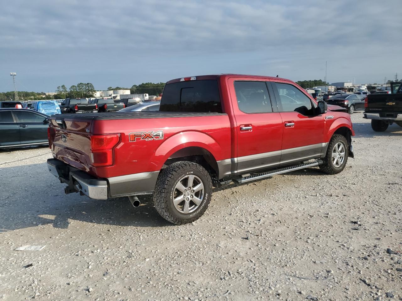 2019 Ford F-150 VIN 1FTEW1E58KKC75699 Copart auction photo, front end / rear end damage thumbnail 3