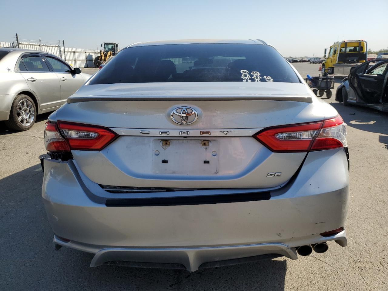 2018 Toyota Camry VIN 4T1B11HK0JU132988 Copart auction photo, front end / rear end damage thumbnail 6