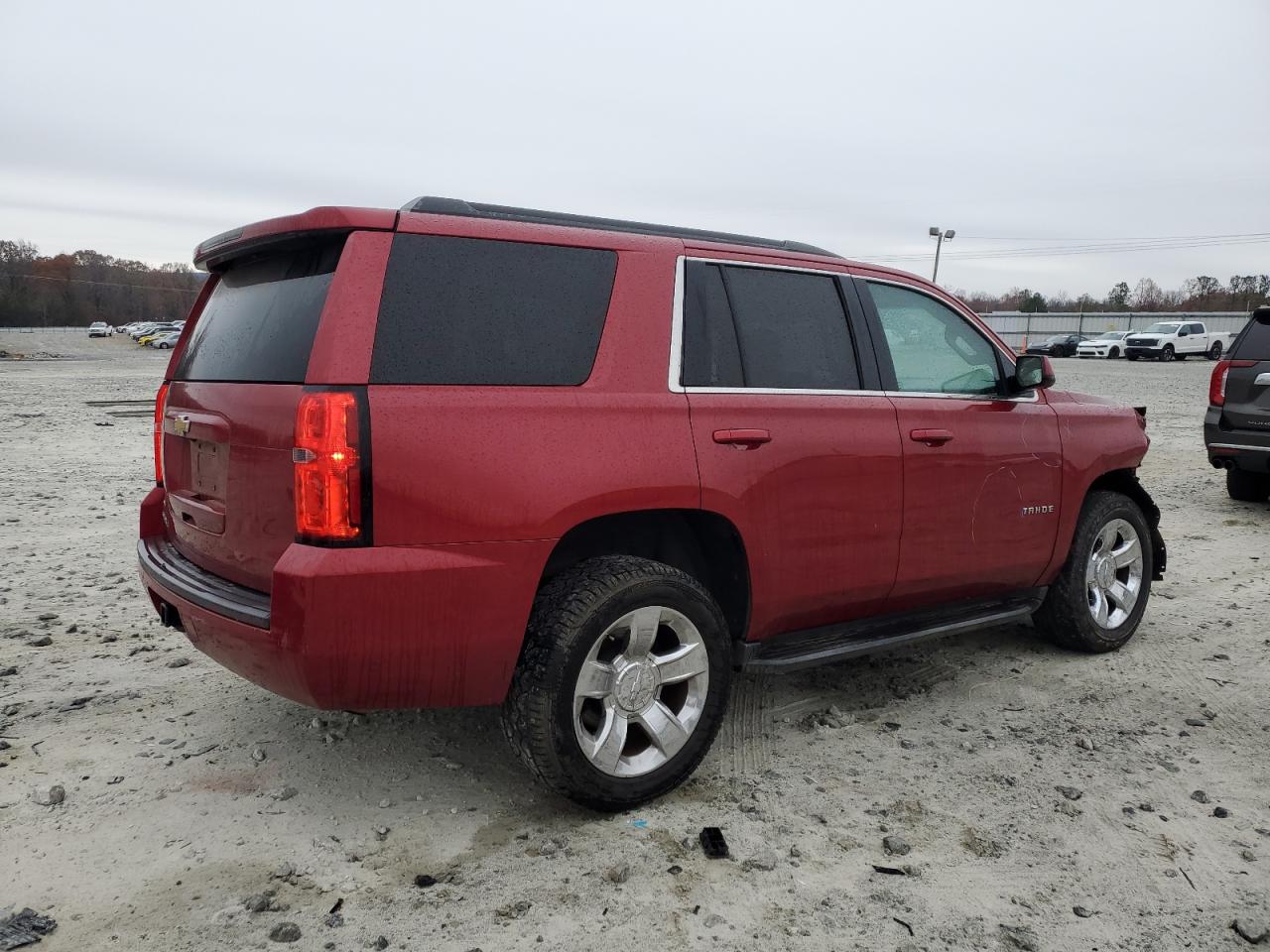 2015 Chevrolet Tahoe VIN 1GNSKBKC7FR177825 Copart auction photo, front end damage thumbnail 3