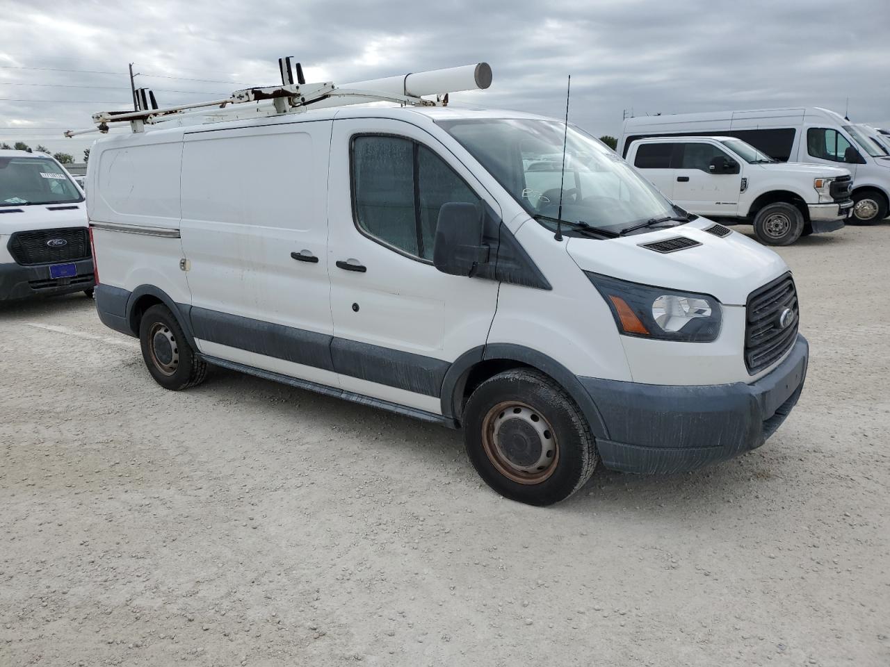 2017 Ford Transit VIN 1FTYE1YM4HKB37847 Copart auction photo, water/flood damage thumbnail 4