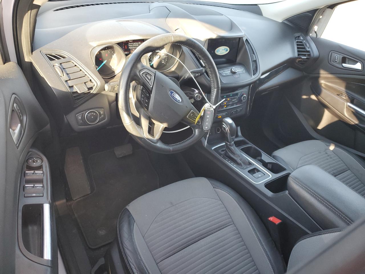 2019 Ford Escape VIN 1FMCU9GD8KUB06086 Copart auction photo, front end damage thumbnail 8