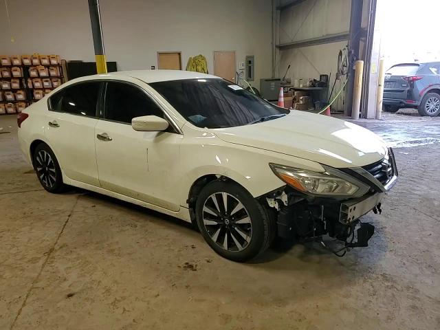 2018 Nissan Altima VIN 1N4AL3AP8JC247300 Copart auction photo, front end / side damage thumbnail 13