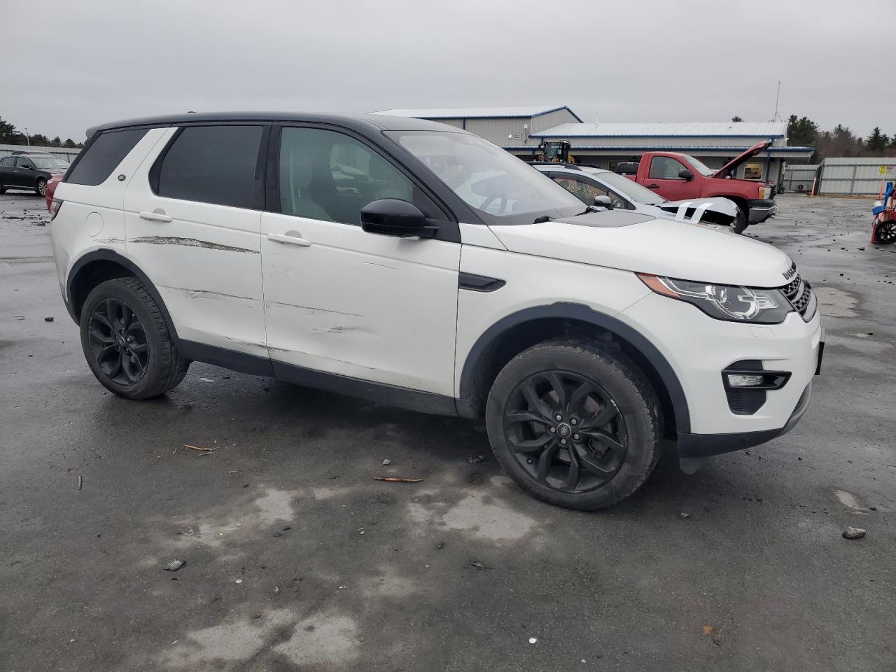 2017 Land Rover Discovery VIN SALCR2BG0HH634861 Copart auction photo, side / front end damage thumbnail 4