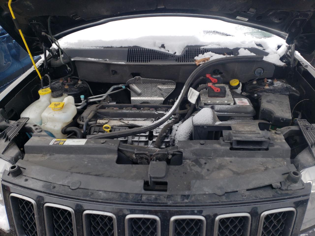 2016 Jeep Compass VIN 1C4NJCBA0GD700906 Copart auction photo, front end / side damage thumbnail 11