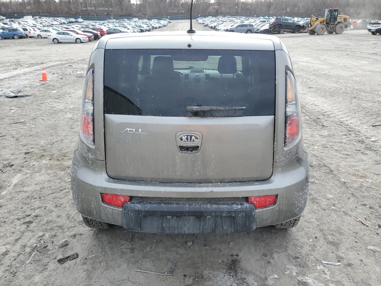 2011 KIA Soul VIN KNDJT2A24B7209520 Copart auction photo, front end / side damage thumbnail 6