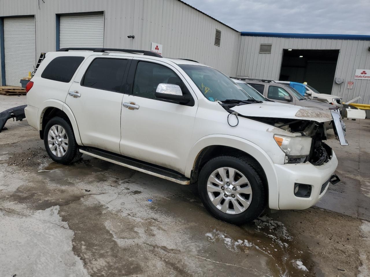2013 Toyota Sequoia VIN 5TDYY5G15DS048572 Copart auction photo, front end damage thumbnail 4