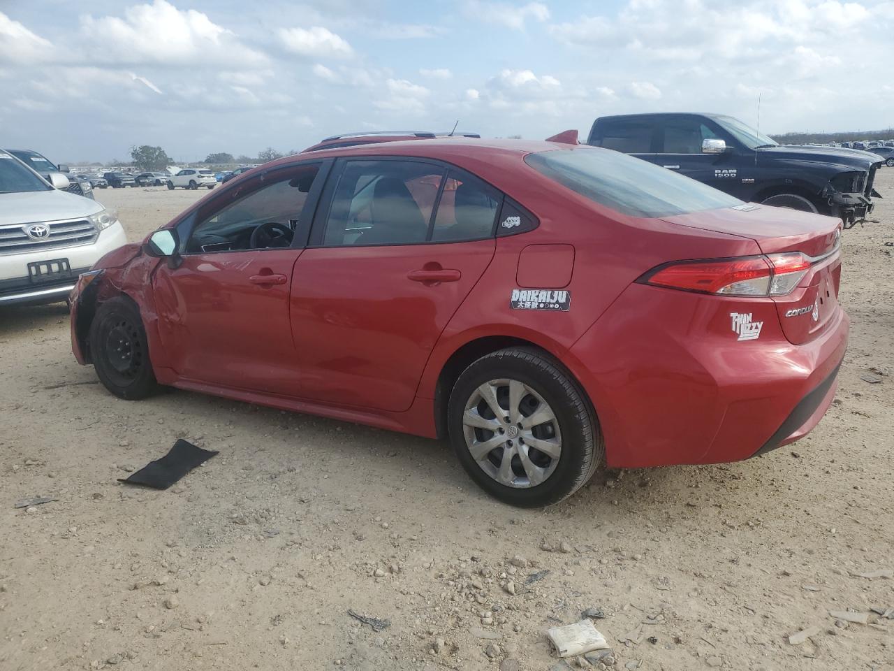 2021 Toyota Corolla VIN 5YFEPMAE6MP260837 Copart auction photo, front end / minor dent/scratches damage thumbnail 2
