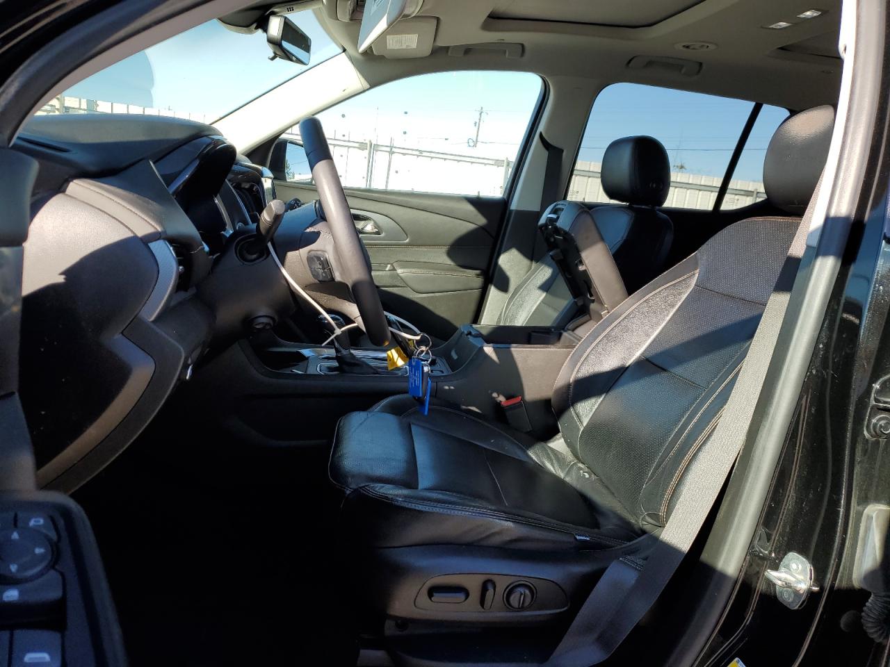2019 Chevrolet Traverse VIN 1GNERKKW5KJ290698 Copart auction photo, front end damage thumbnail 7