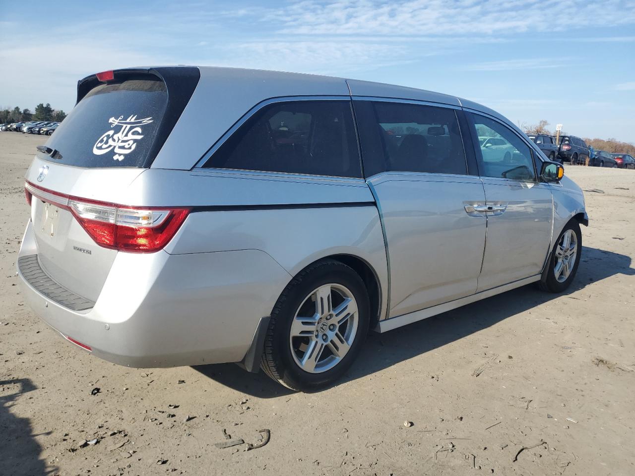 2013 Honda Odyssey VIN 5FNRL5H95DB039933 Copart auction photo, front end / minor dent/scratches damage thumbnail 3