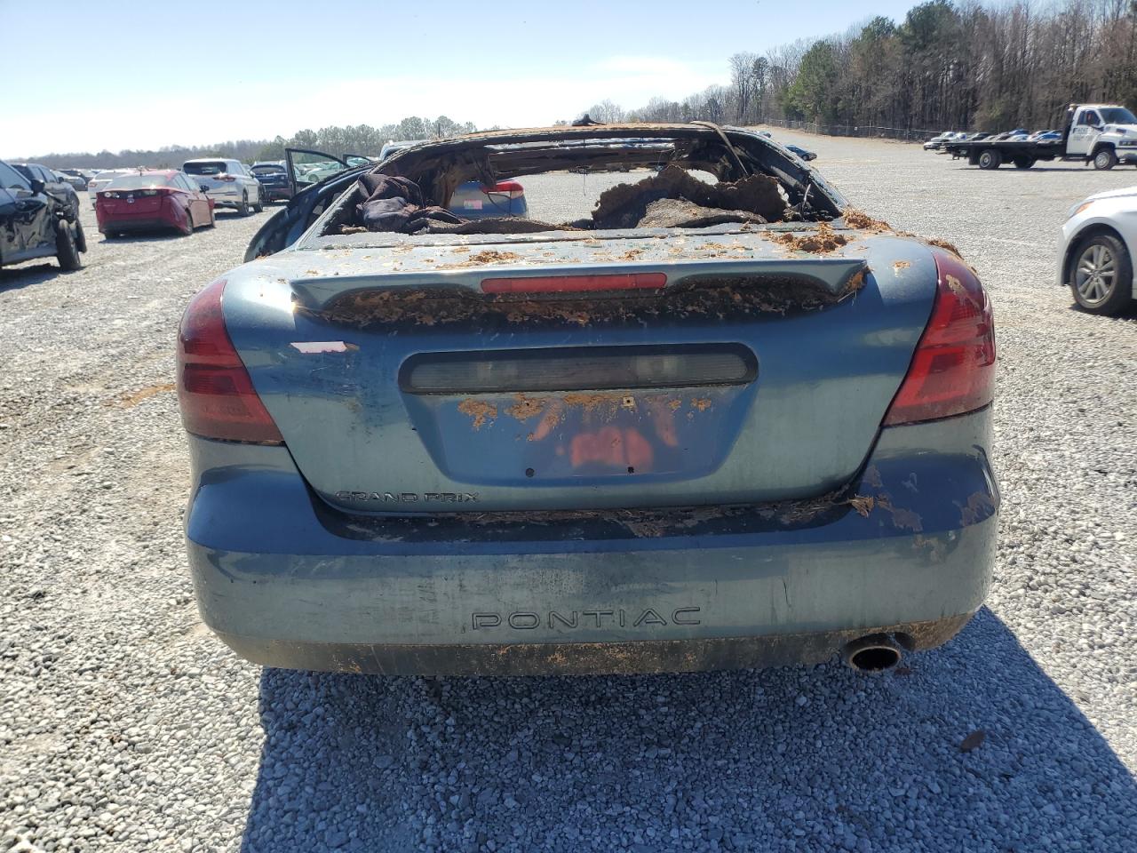2006 Pontiac Grand Prix VIN 2G2WP552861111054 Copart auction photo, burn damage thumbnail 6
