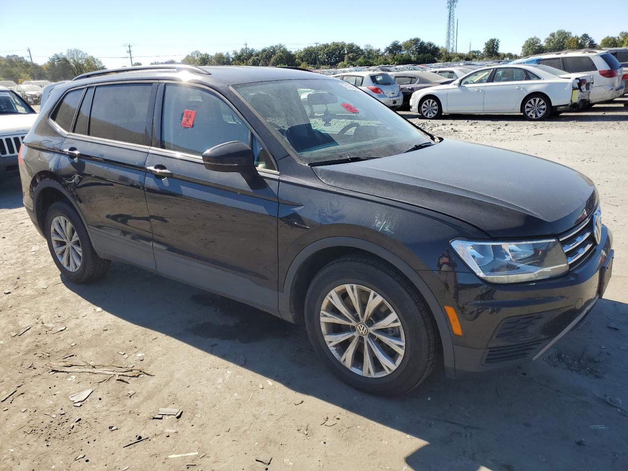 2020 Volkswagen Tiguan VIN 3VV0B7AX1LM131407 Copart auction photo, front end / minor dent/scratches damage thumbnail 4