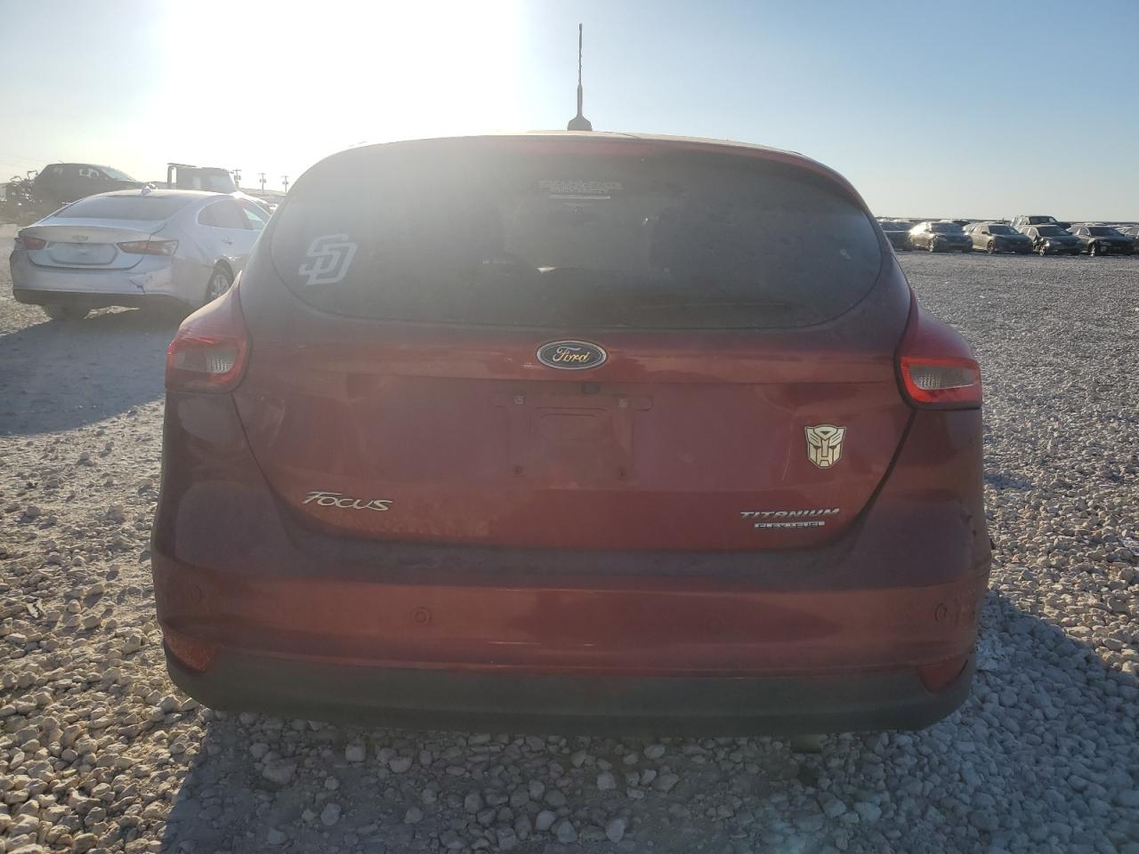 2015 Ford Focus VIN 1FADP3N28FL374555 Copart auction photo, front end damage thumbnail 6