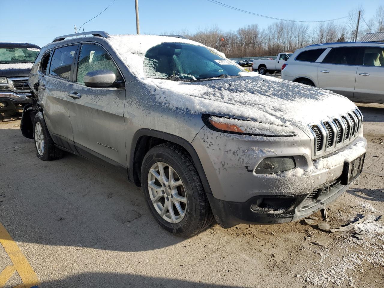 2016 Jeep Grand Cherokee VIN 1C4PJMCS2GW104898 Copart auction photo, rear end / side damage thumbnail 4