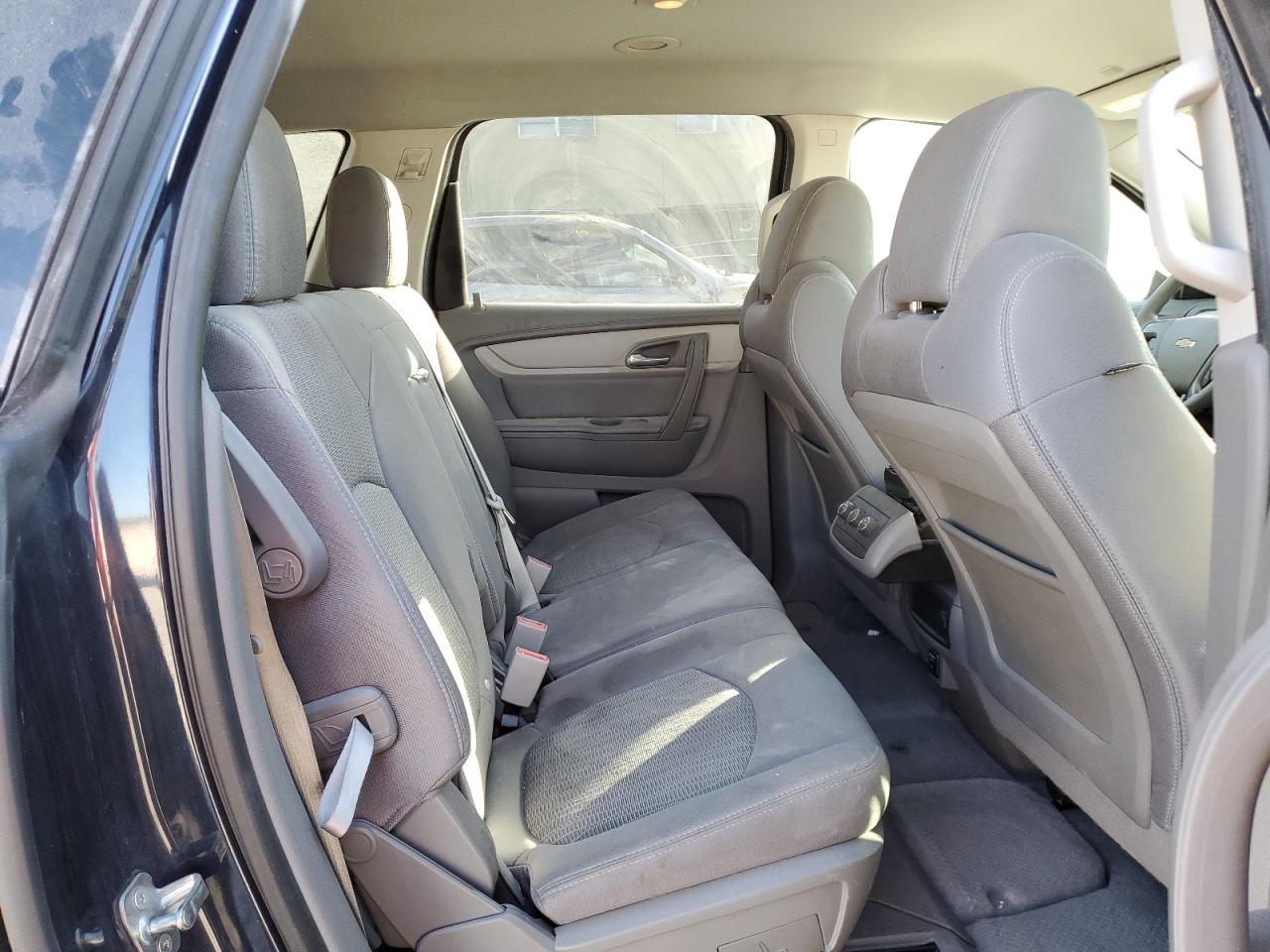 2016 Chevrolet Traverse VIN 1GNKRFED9GJ238969 Copart auction photo, side / minor dent/scratches damage thumbnail 11