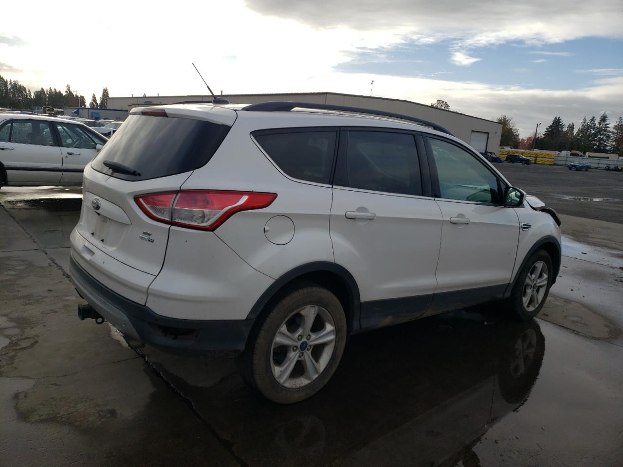 2014 Ford Escape VIN 1FMCU9G96EUE53948 Copart auction photo, front end damage thumbnail 3