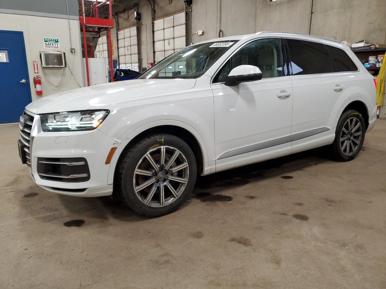 2018 Audi Q7 VIN WA1LAAF71JD015468