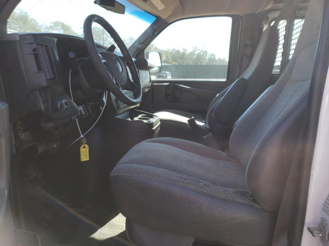 2015 GMC Savana VIN 1GTW7FCF5F1902462 Copart auction photo, front end damage thumbnail 7