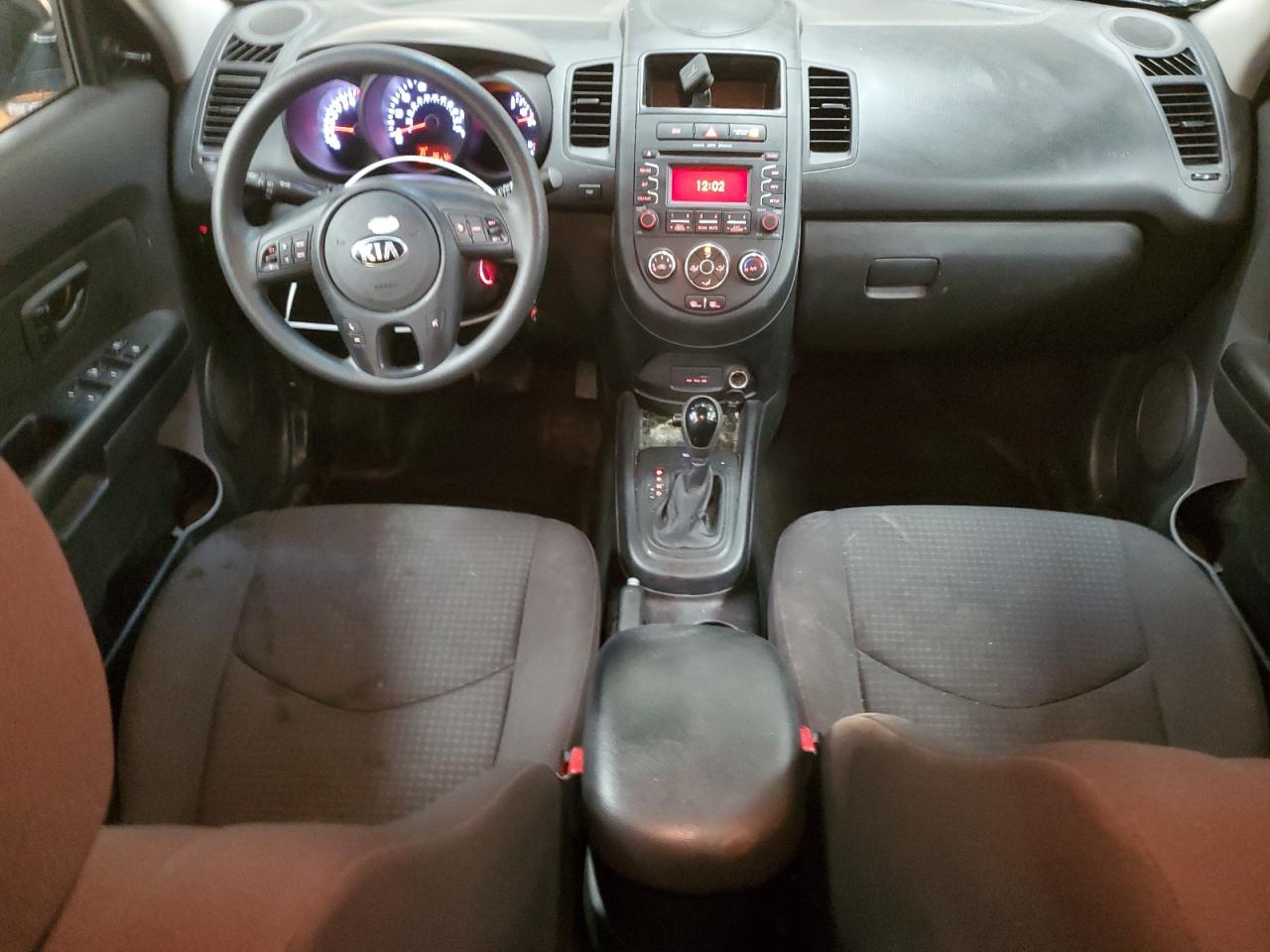 2013 KIA Soul VIN KNDJT2A59D7636155 Copart auction photo, rear end / minor dent/scratches damage thumbnail 8
