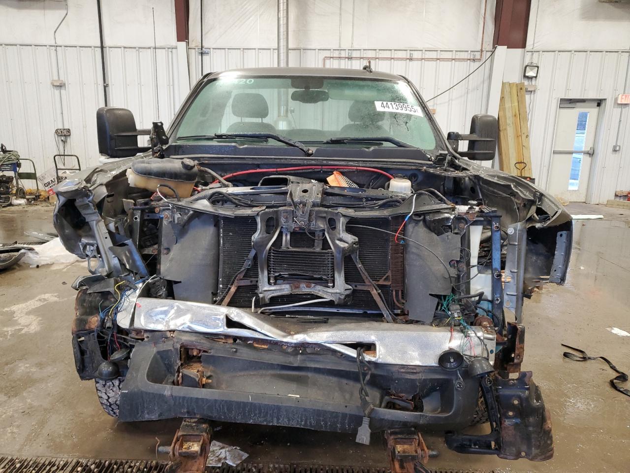 2009 Chevrolet Silverado VIN 1GCHK54K99E108980 Copart auction photo, all over damage thumbnail 5