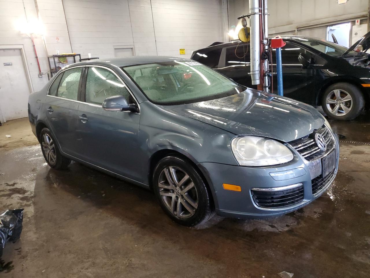 2006 Volkswagen Jetta VIN 3VWRT71K96M688591 Copart auction photo, front end / undercarriage damage thumbnail 4