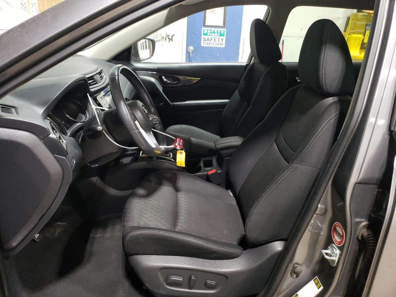 2017 Nissan Rogue VIN KNMAT2MV8HP542110 Copart auction photo, hail damage thumbnail 7