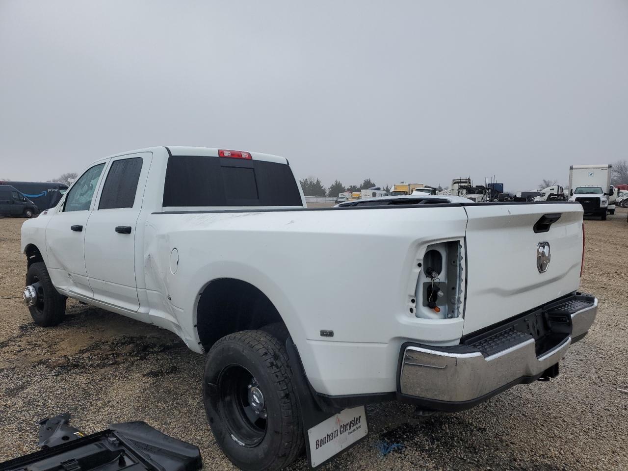 2022 RAM 3500 VIN 3C63RRGL7NG402292 Copart auction photo, front end / side damage thumbnail 3