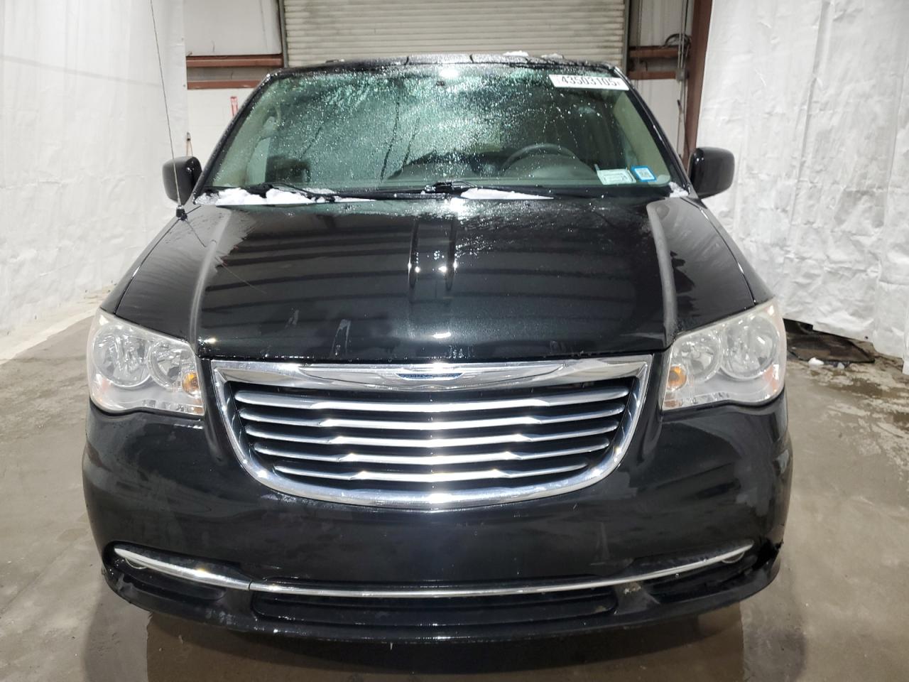 2014 Chrysler Town & Country VIN 2C4RC1BG8ER330349 Copart auction photo, front end damage thumbnail 5