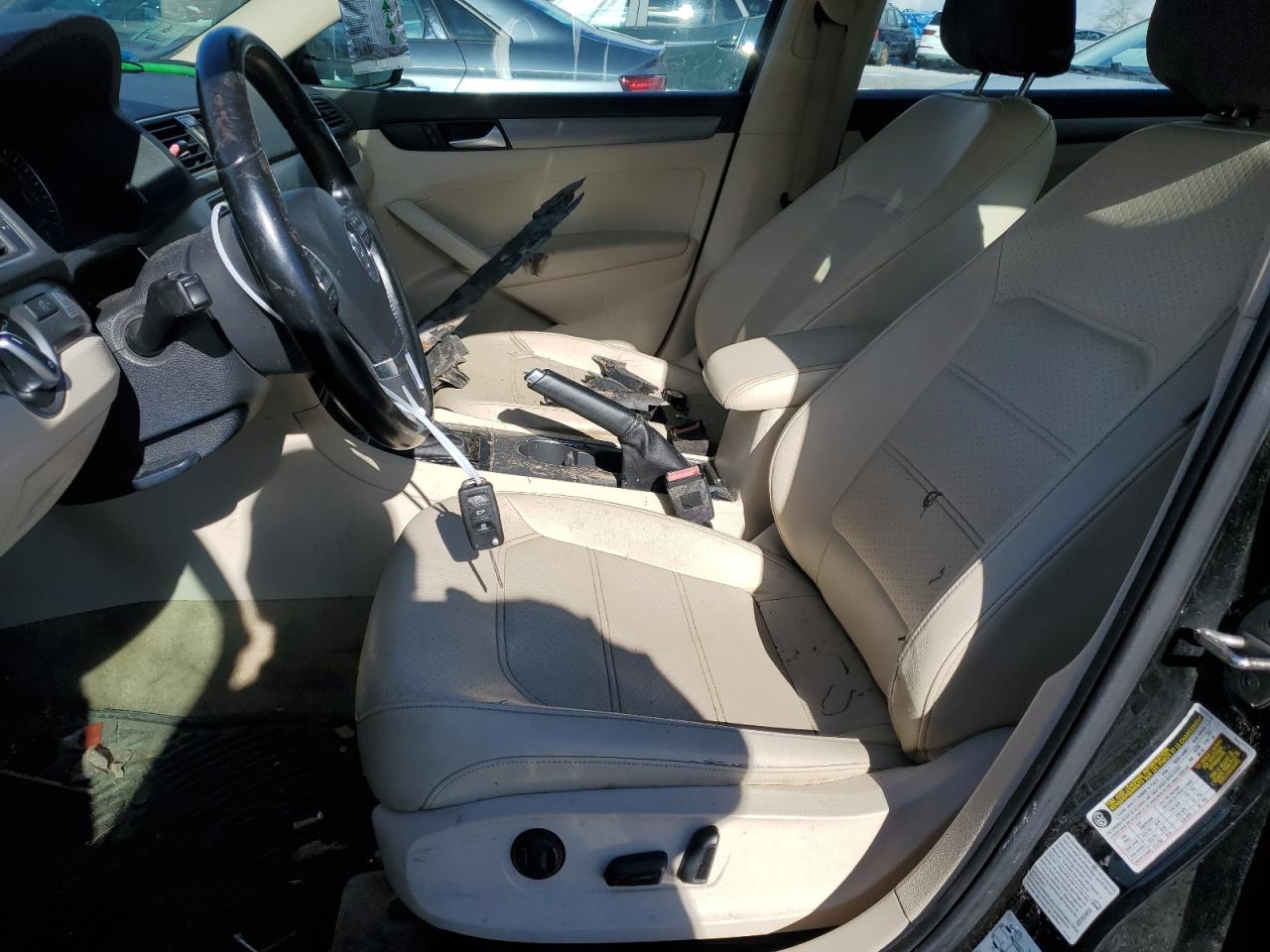 2015 Volkswagen Passat VIN 1VWBV7A33FC031632 Copart auction photo, undercarriage / front end damage thumbnail 7