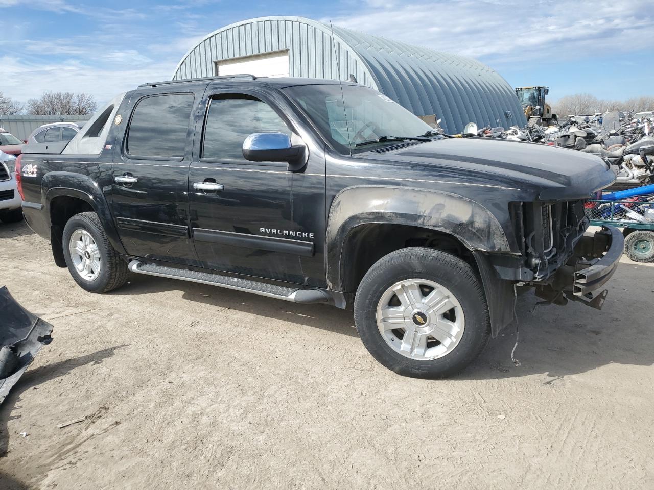 2011 Chevrolet Avalanche VIN 3GNTKFE34BG359614 Copart auction photo, front end damage thumbnail 4