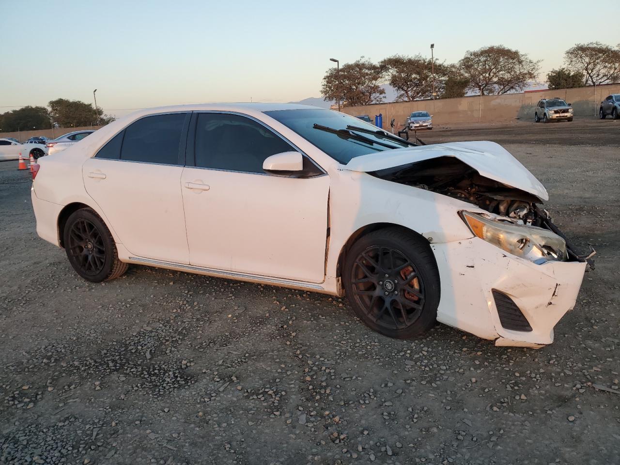 2013 Toyota Camry VIN 4T4BF1FK2DR276752 Copart auction photo, front end damage thumbnail 4