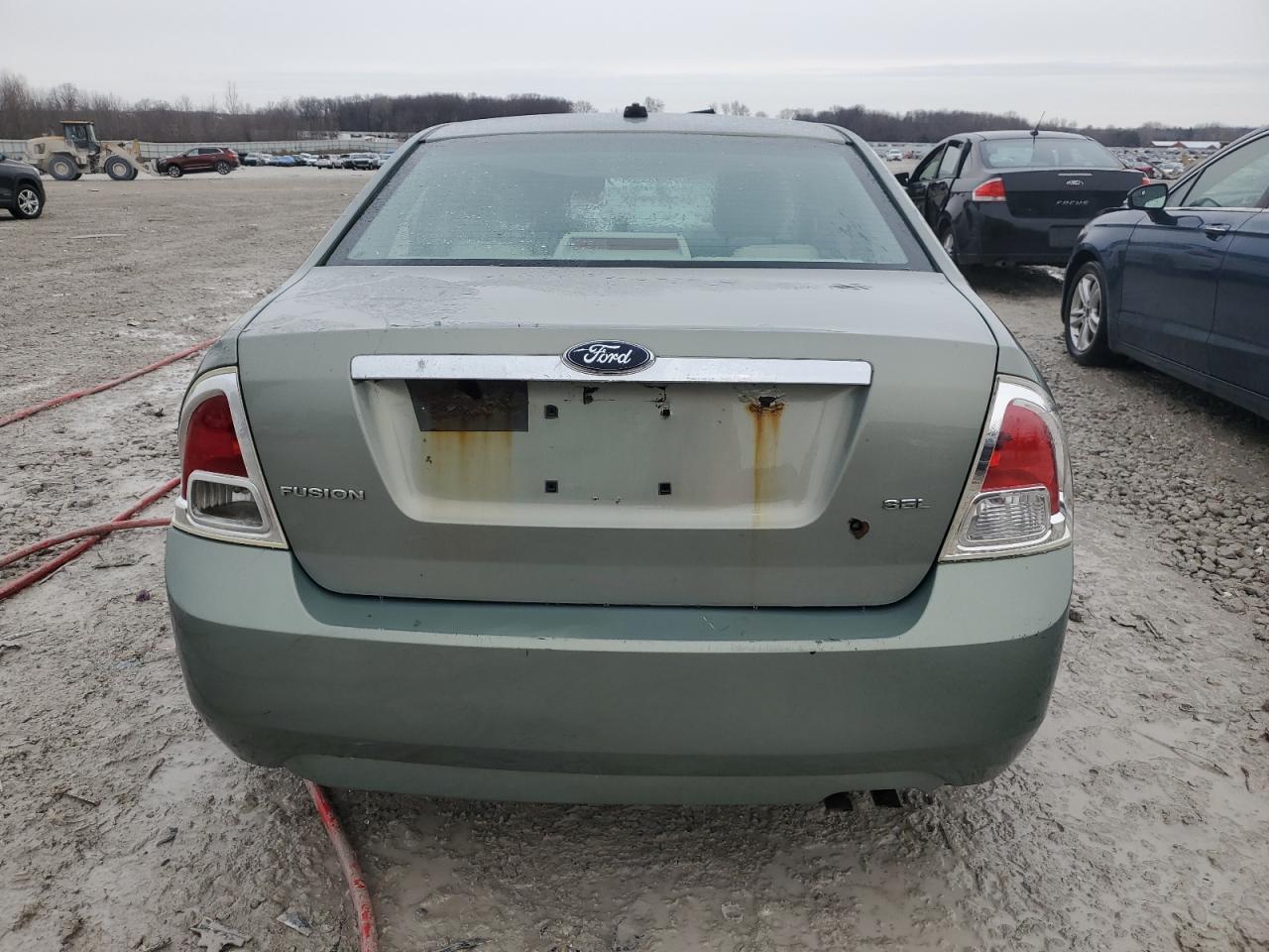 2009 Ford Fusion VIN 3FAHP08Z99R142108 Copart auction photo, vandalism damage thumbnail 6