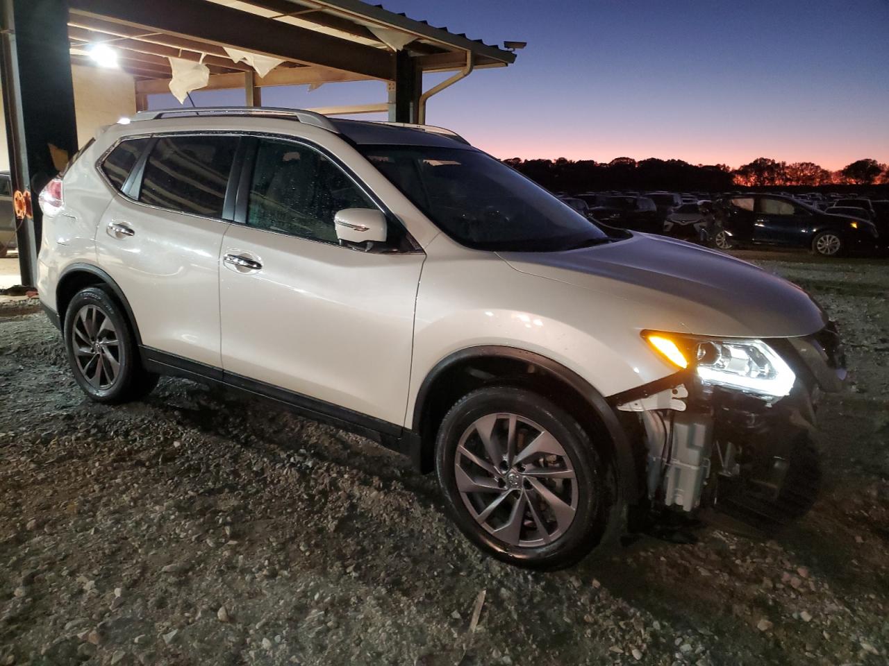 2016 Nissan Rogue VIN 5N1AT2MV5GC880131 Copart auction photo, front end damage thumbnail 4
